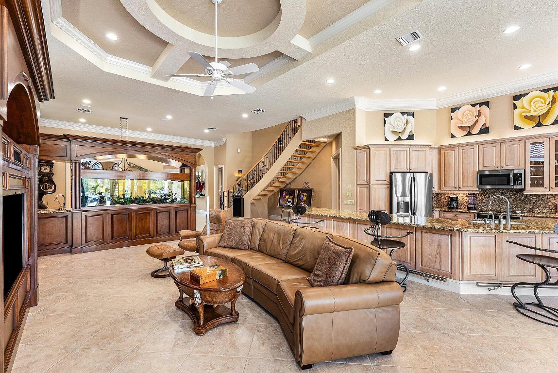 WATERS EDGE EST - Residential