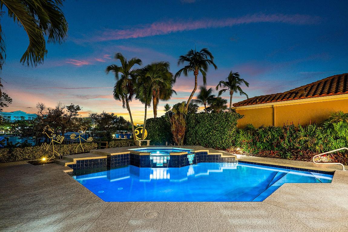 WATERS EDGE EST - Residential