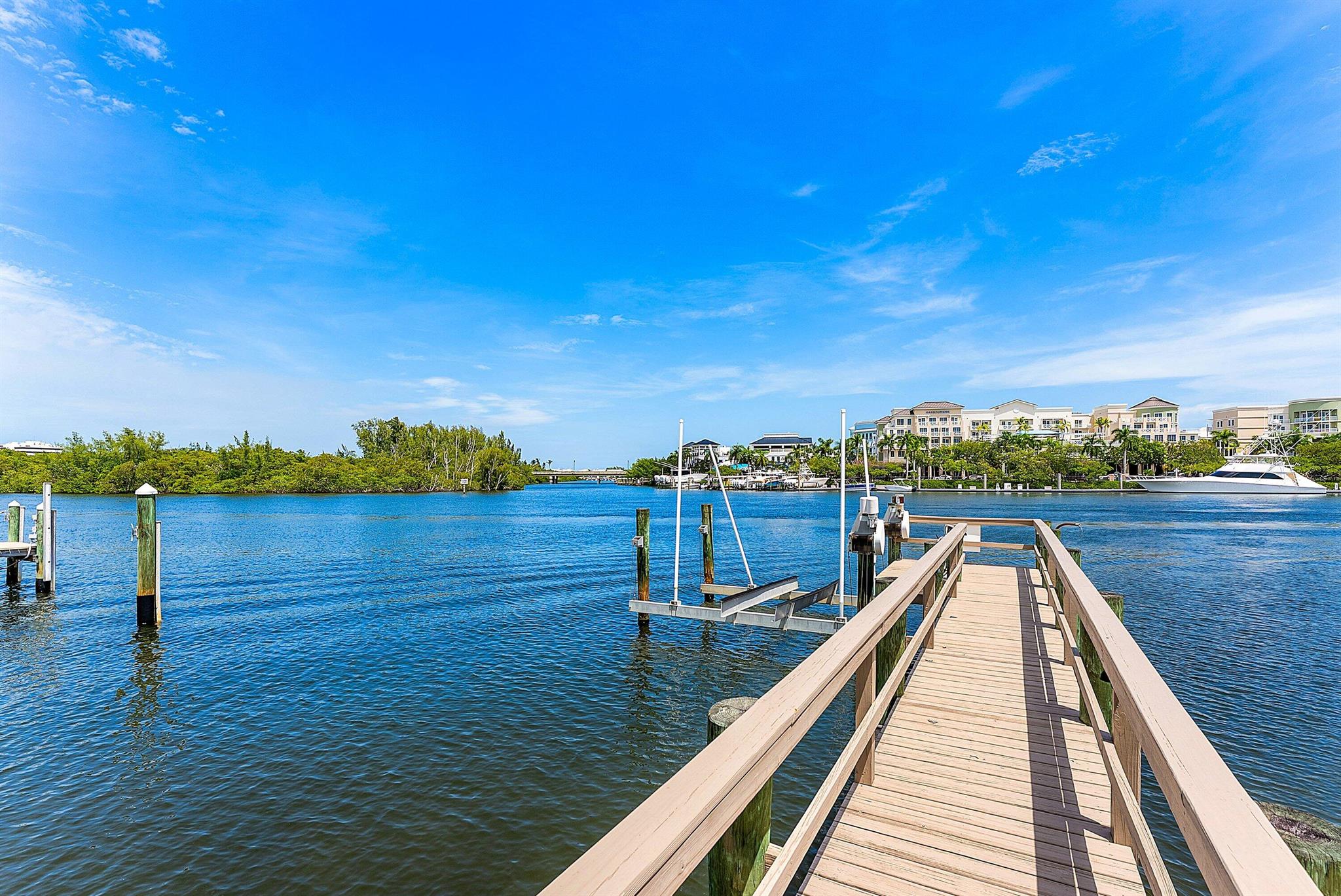 WATERS EDGE EST - Residential
