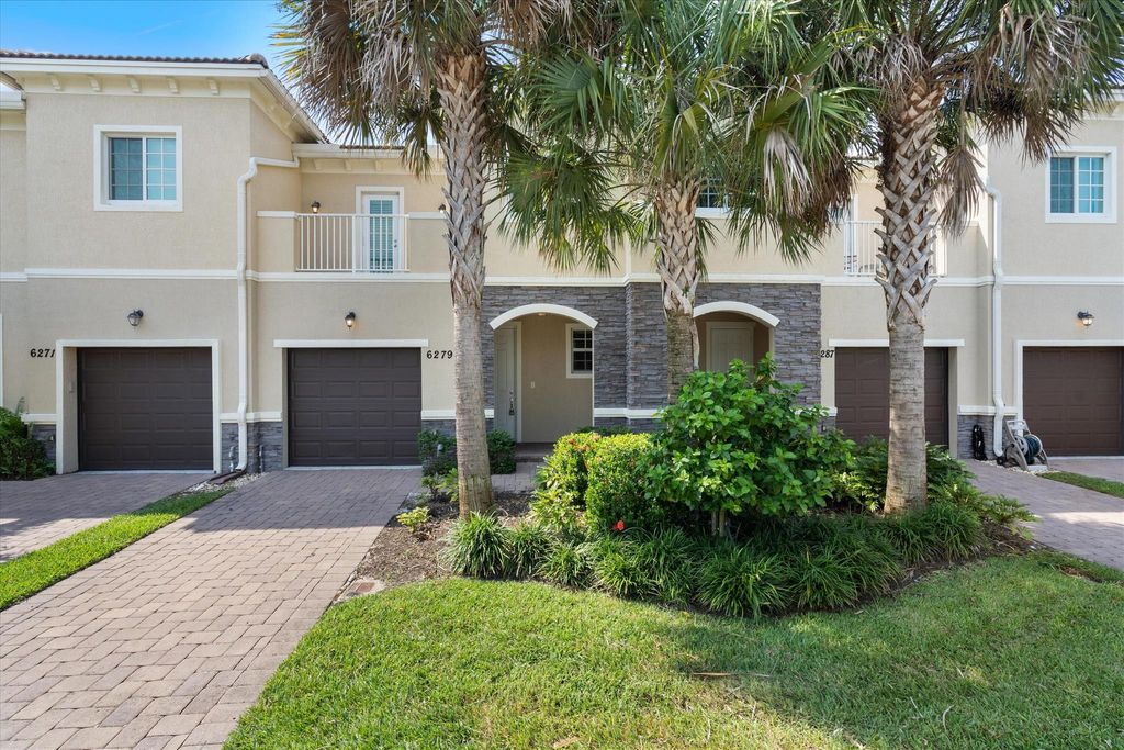 Photo of 6279 SE Portofino Circle, Hobe Sound, FL 33455 (MLS # R11029473)