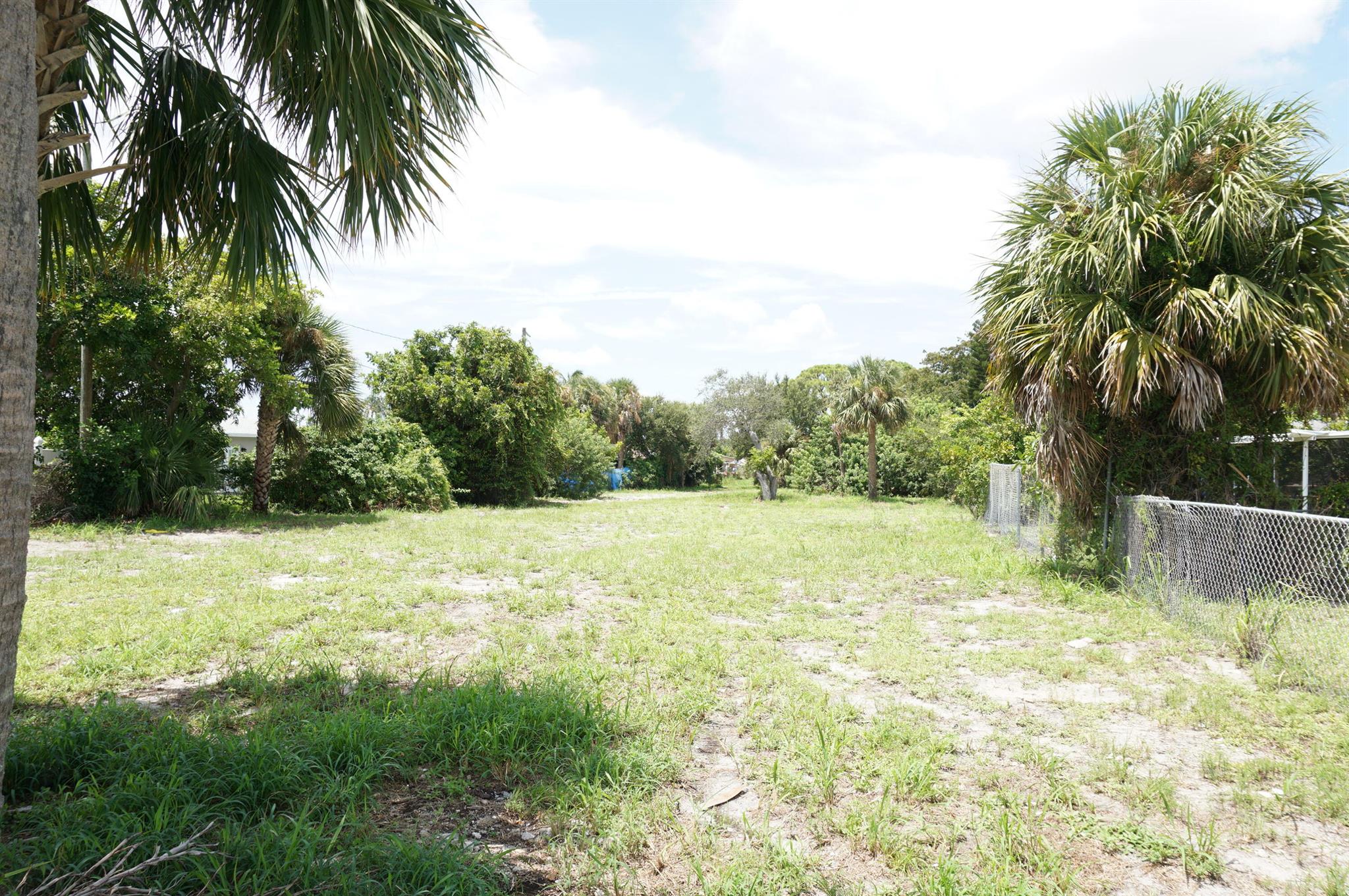 ACREHOME PARK - Residential
