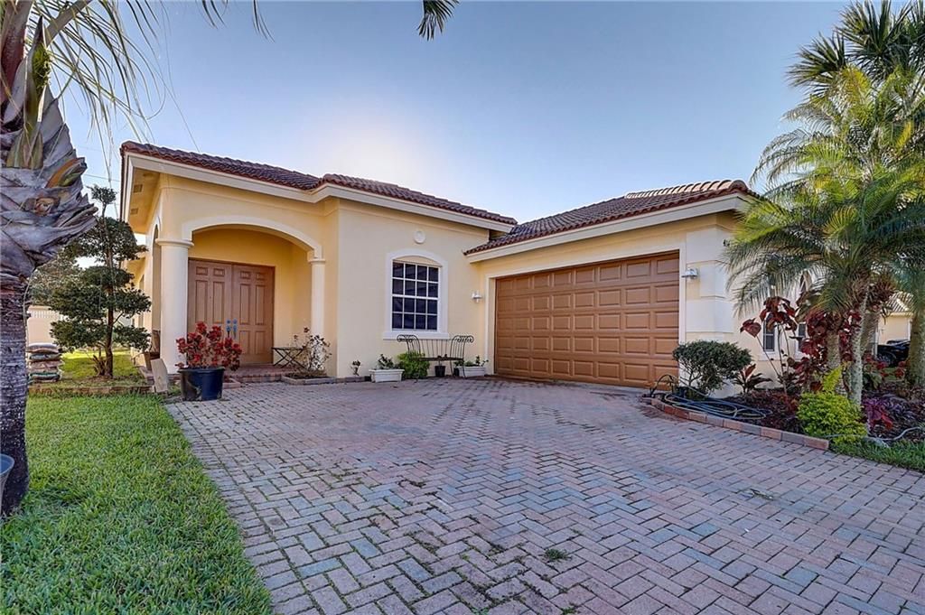 Photo of 4134 Worlington Ter, Fort Pierce, FL 34947 (MLS # F10318189)