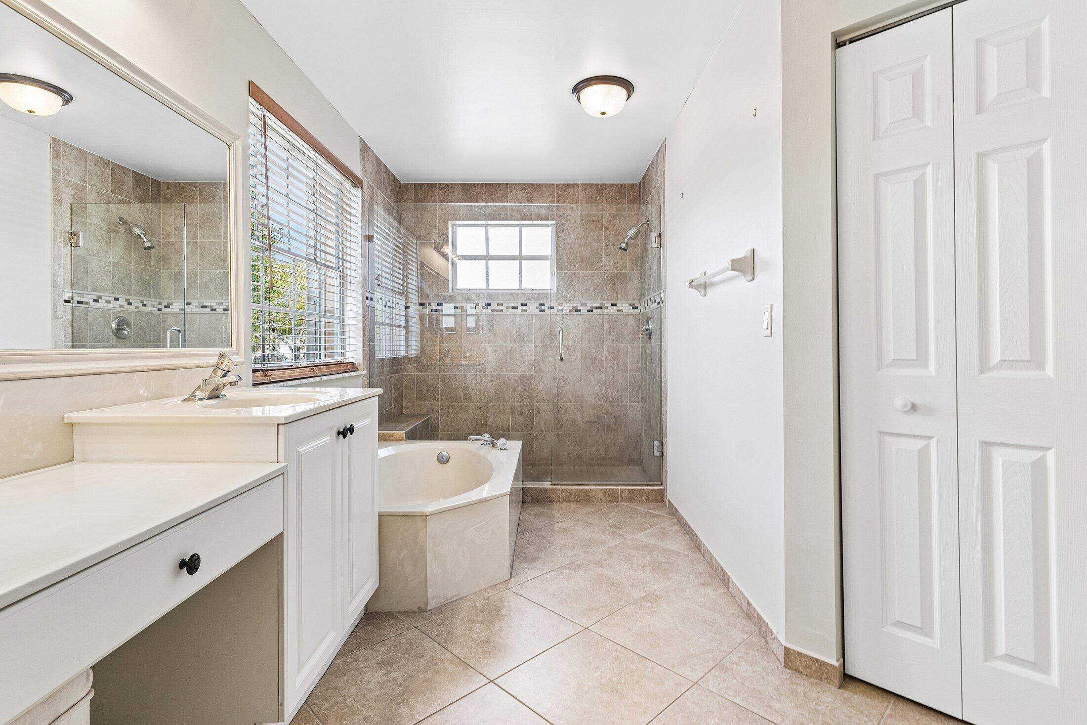 MADISON GREEN 1 - Residential