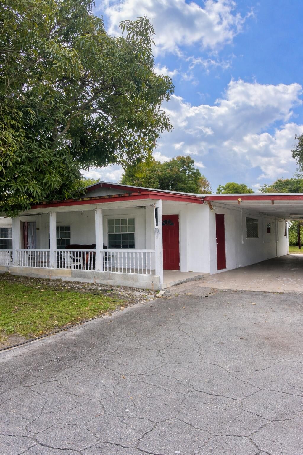 Photo of 1148 NW 15th Court, Fort Lauderdale, FL 33311 (MLS # R11163952)