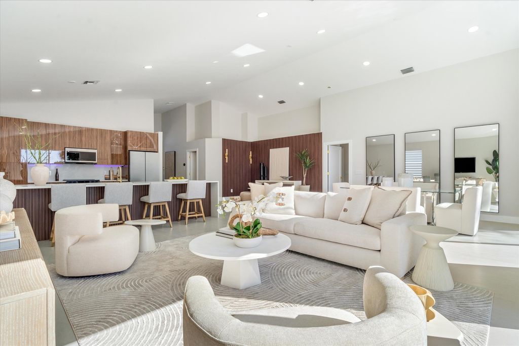 Photo of 7744 Doubleton Drive, Delray Beach, FL 33446 (MLS # R11160281)