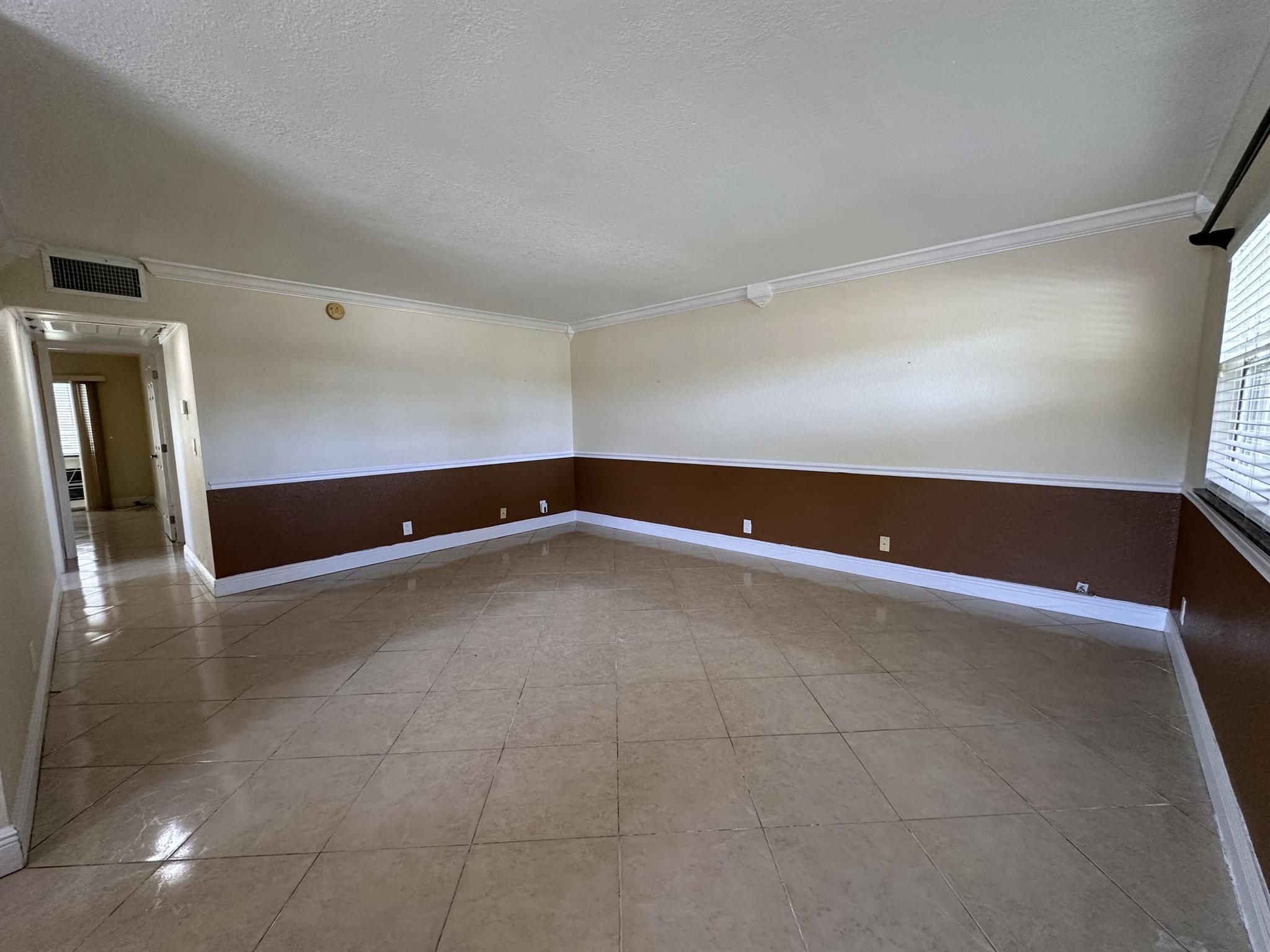433 Saxony J Way