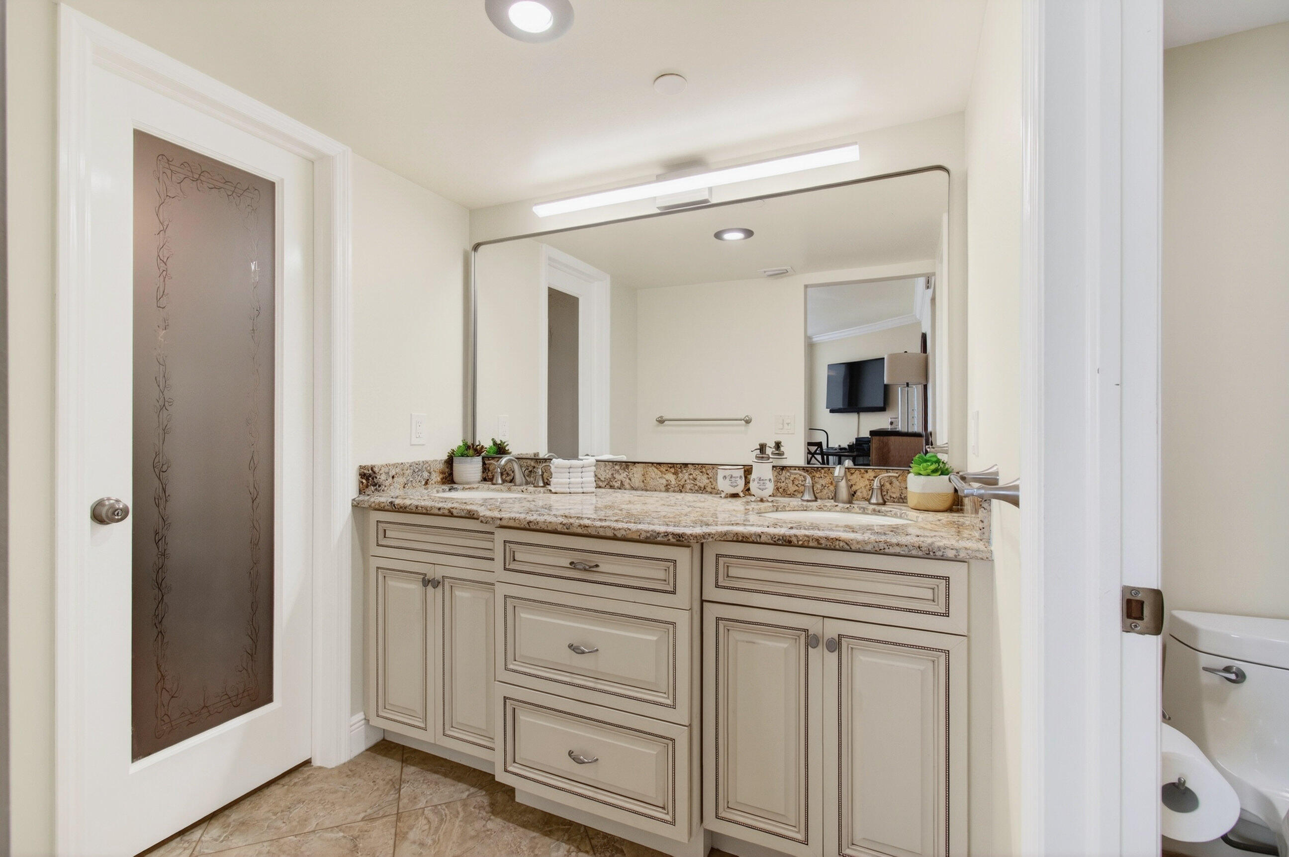 THIRTY FIVE SIXTY CONDO - Residential