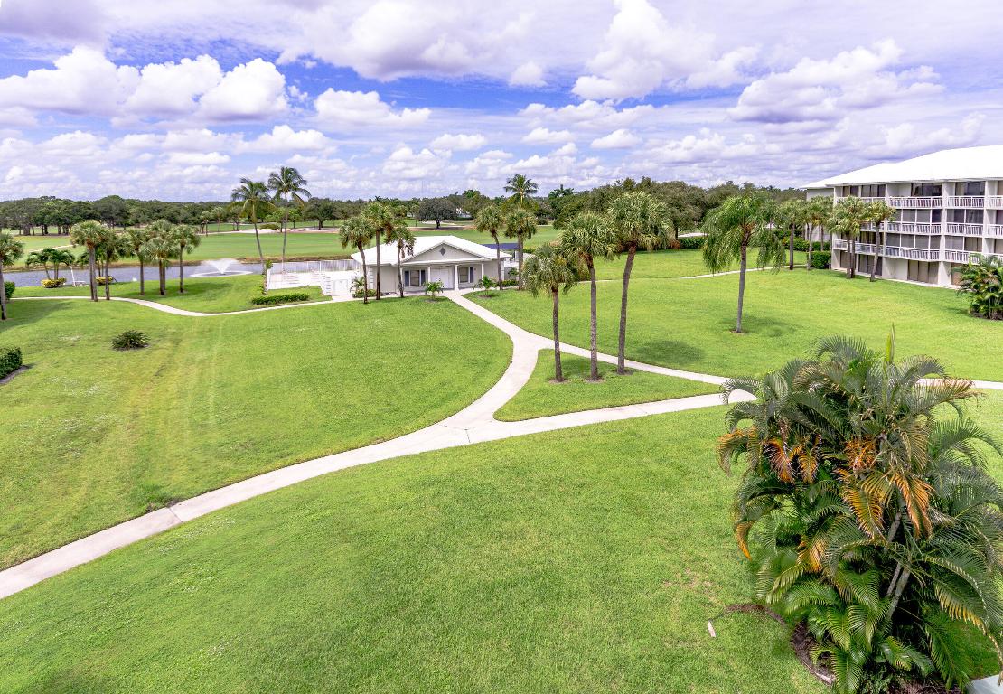 WHITEHALL VILLAGE - Residential