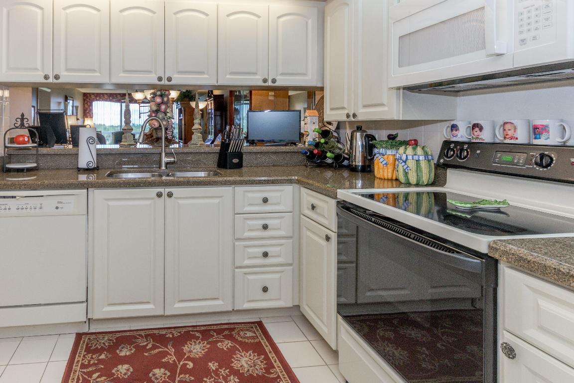 WHITEHALL VILLAGE - Residential