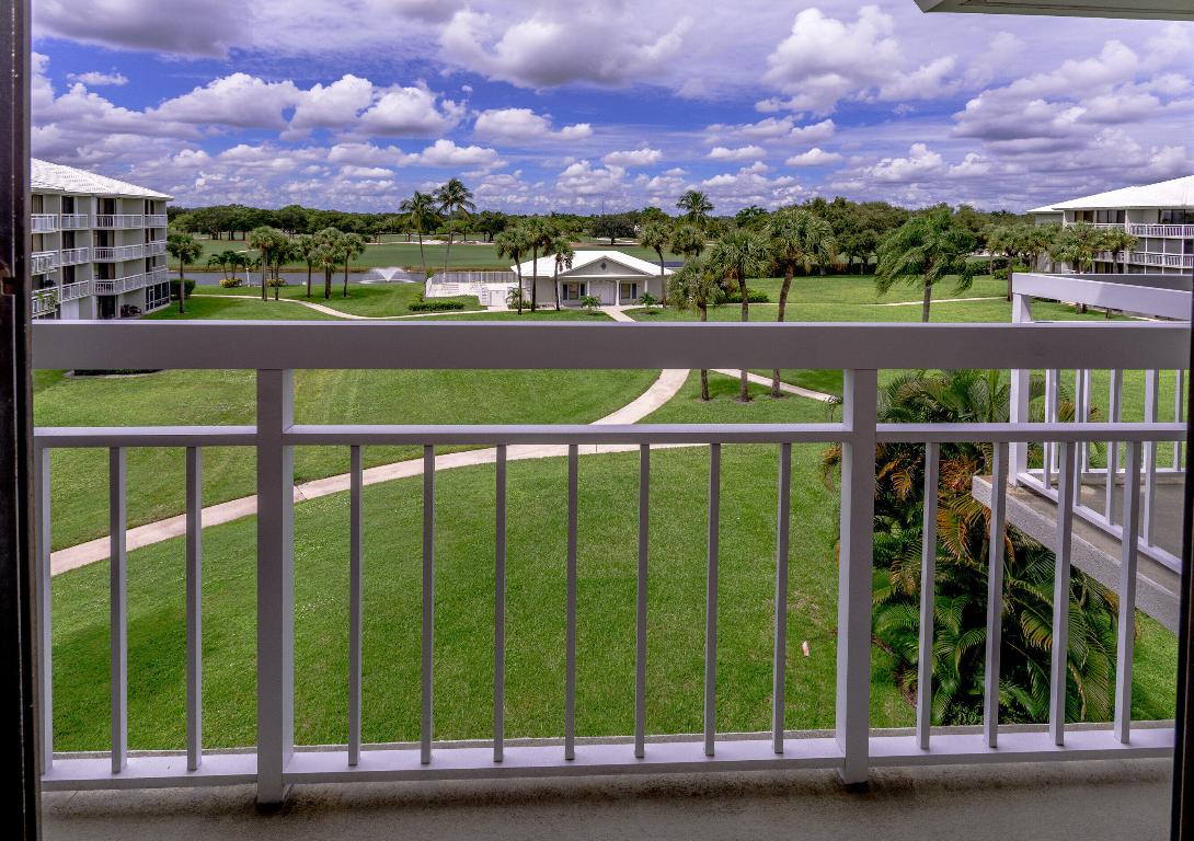 WHITEHALL VILLAGE - Residential