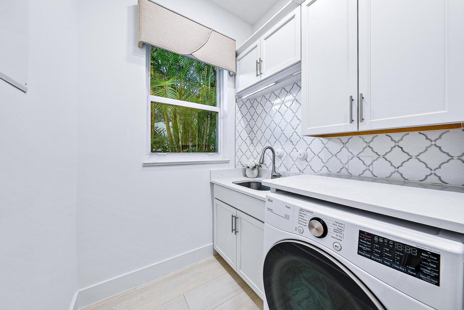 MYSTIC COVE - Residential