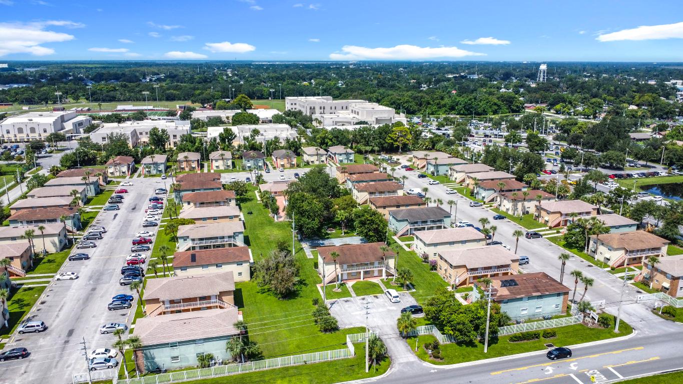 PALM GARDENS CONDO - Residential