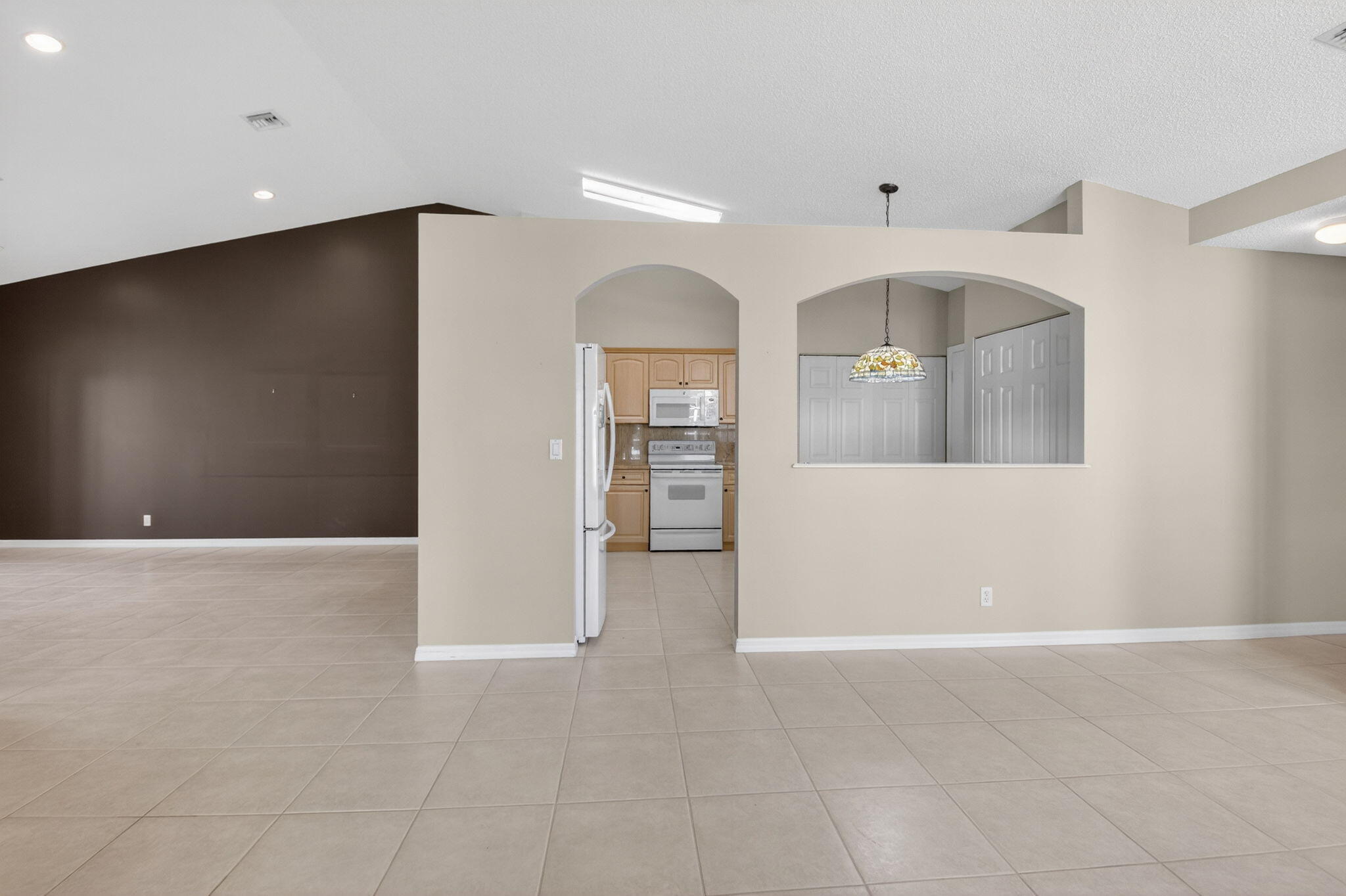 FLORAL LAKES PH 3 AND 4 - Residential