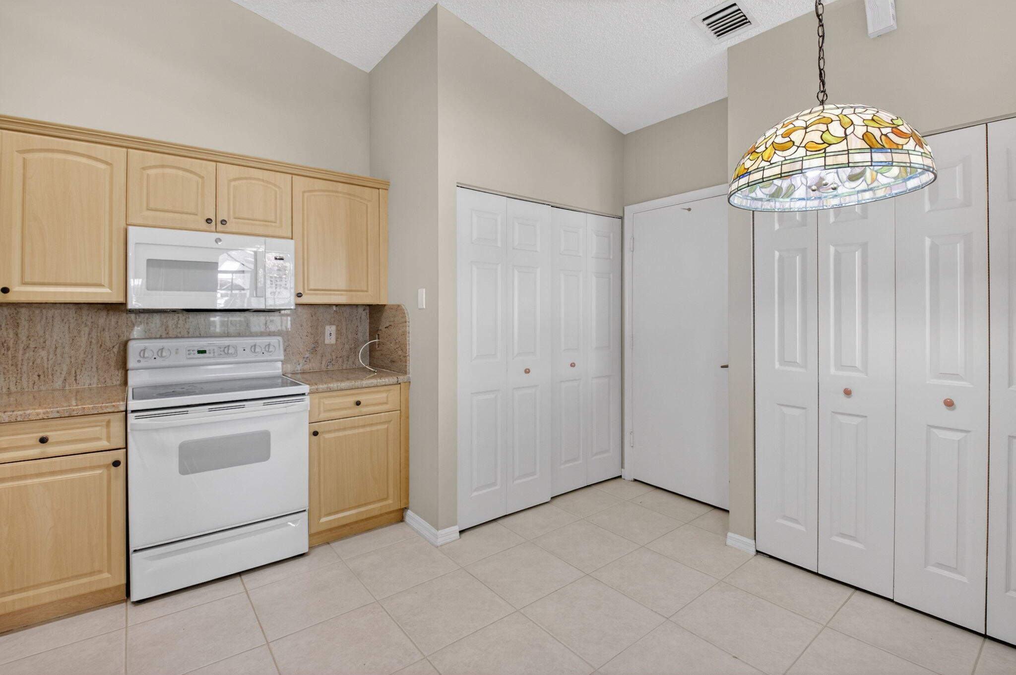 FLORAL LAKES PH 3 AND 4 - Residential