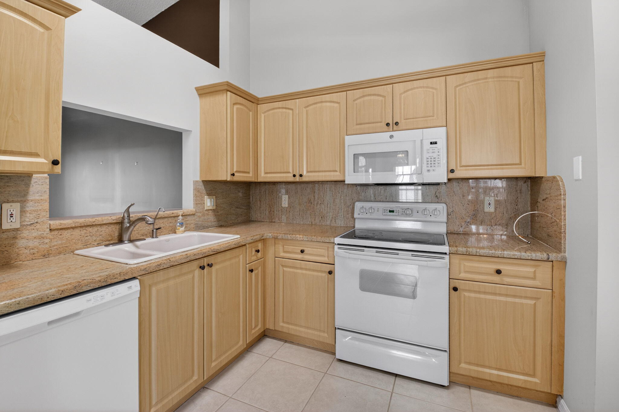 FLORAL LAKES PH 3 AND 4 - Residential