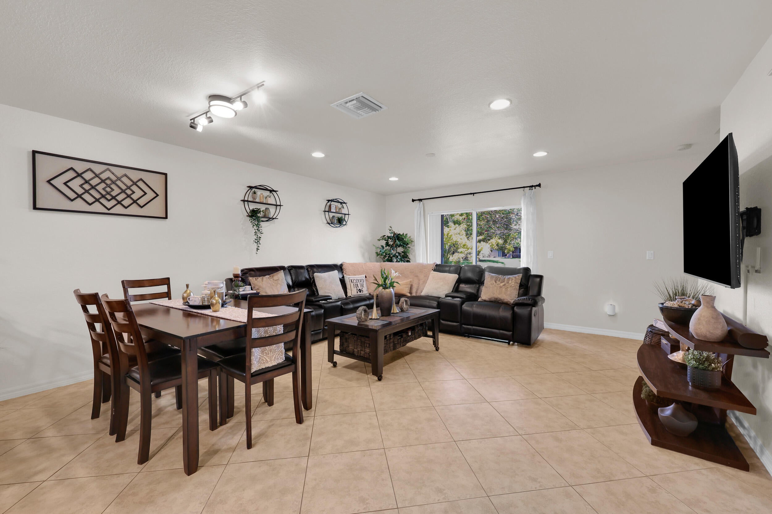 2591 SW Marshfield Court