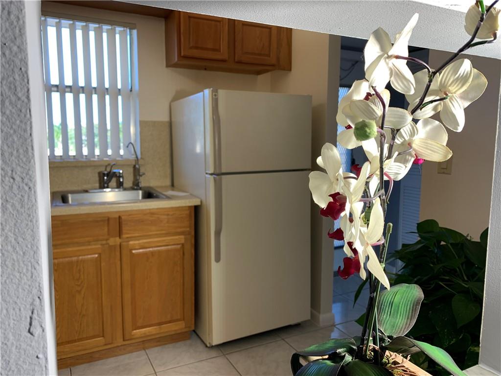 Sunrise lakes condominum - Residential