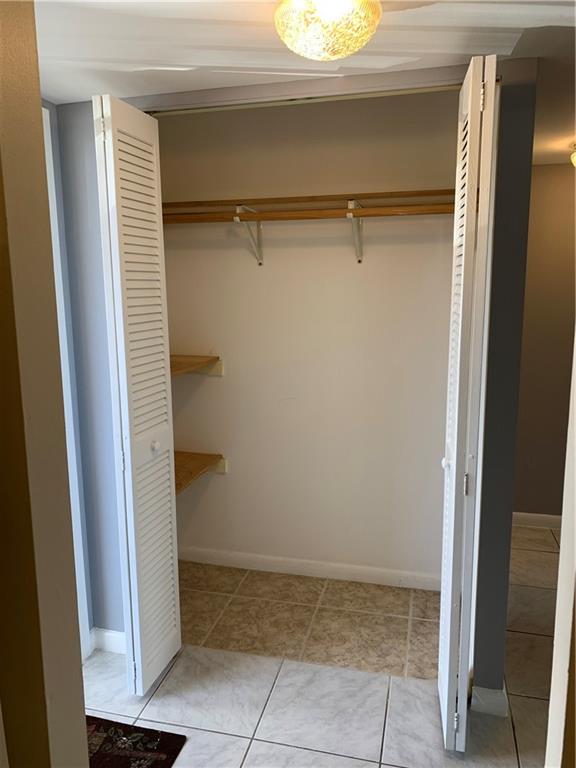 Sunrise lakes condominum - Residential