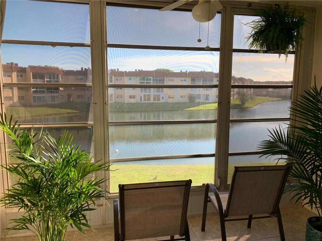 Sunrise lakes condominum - Residential