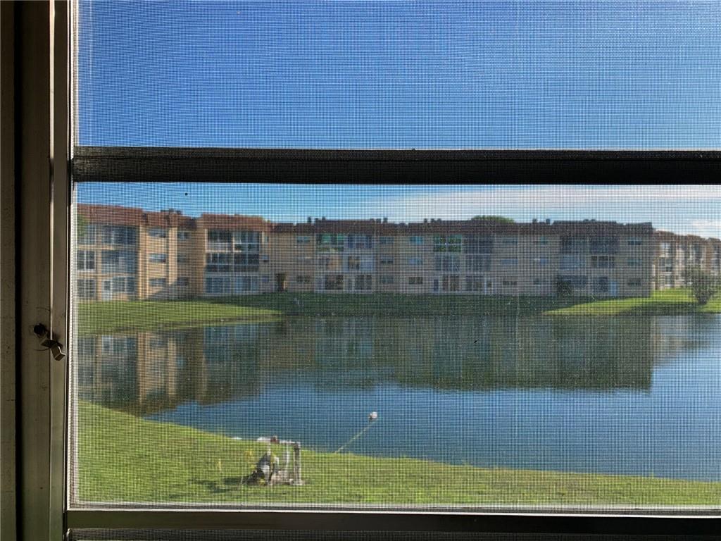 Sunrise lakes condominum - Residential