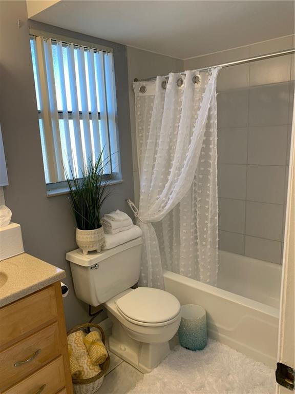 Sunrise lakes condominum - Residential