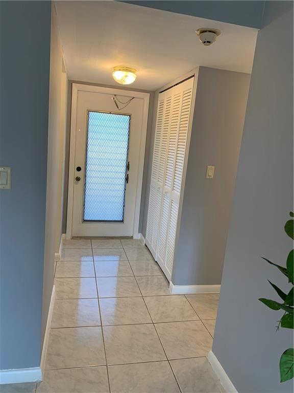 Sunrise lakes condominum - Residential