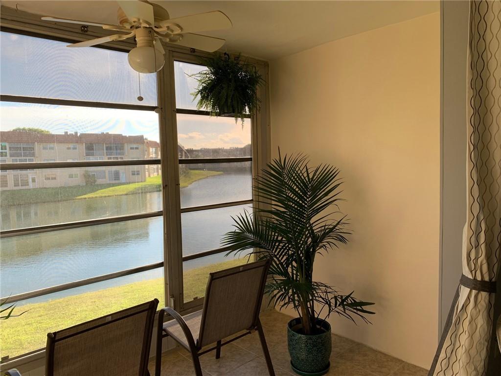 Sunrise lakes condominum - Residential