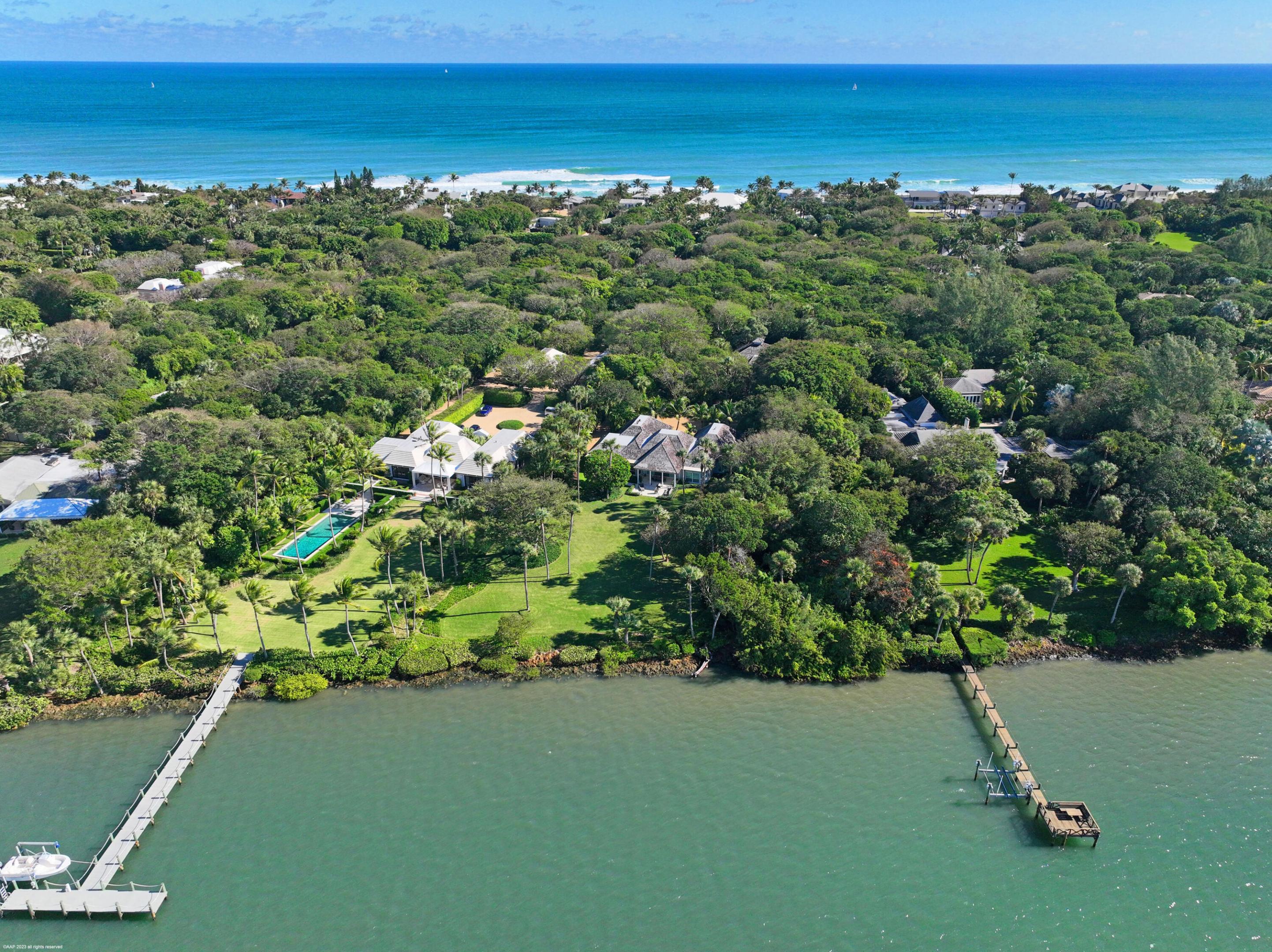JUPITER ISLAND - Residential