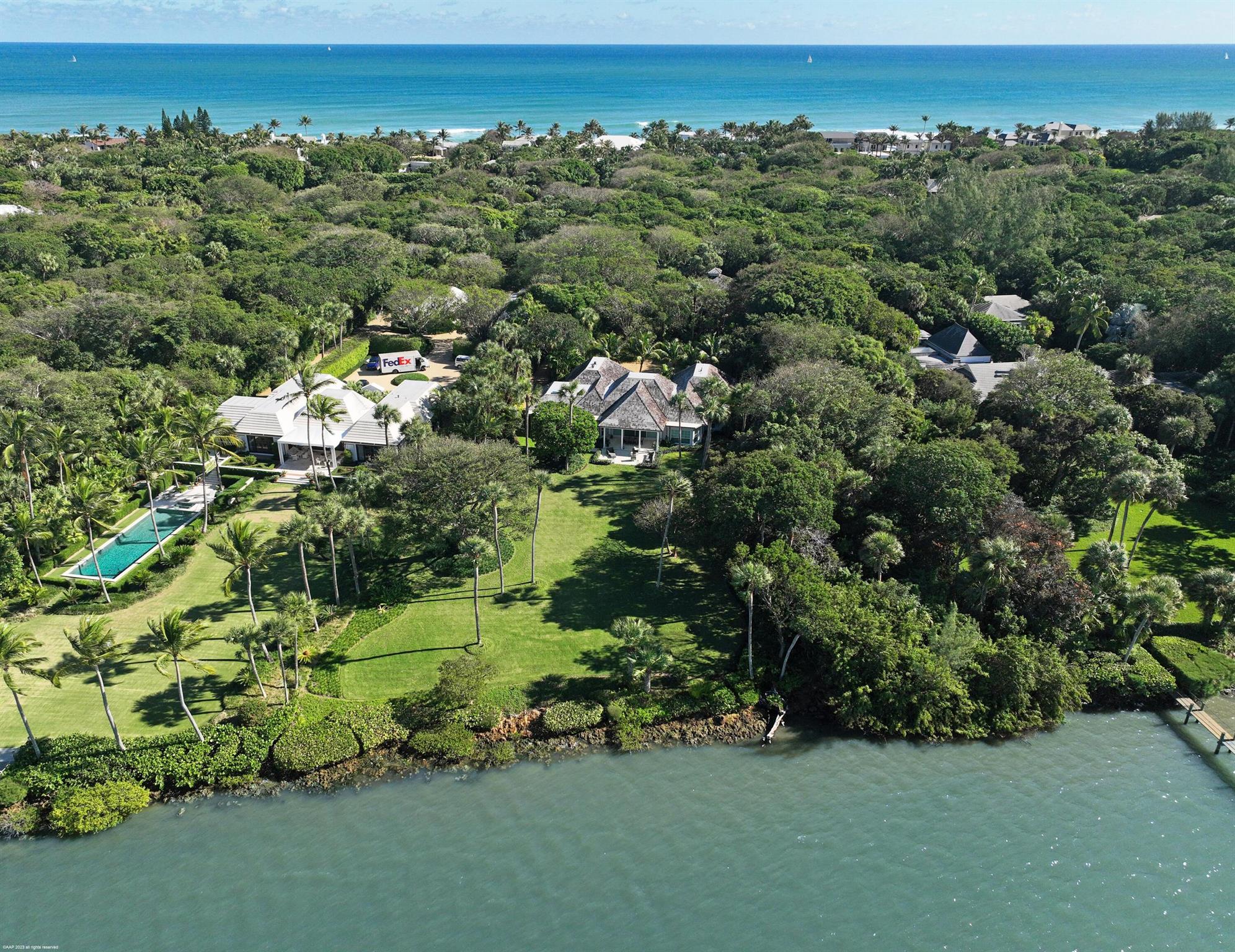 JUPITER ISLAND - Residential