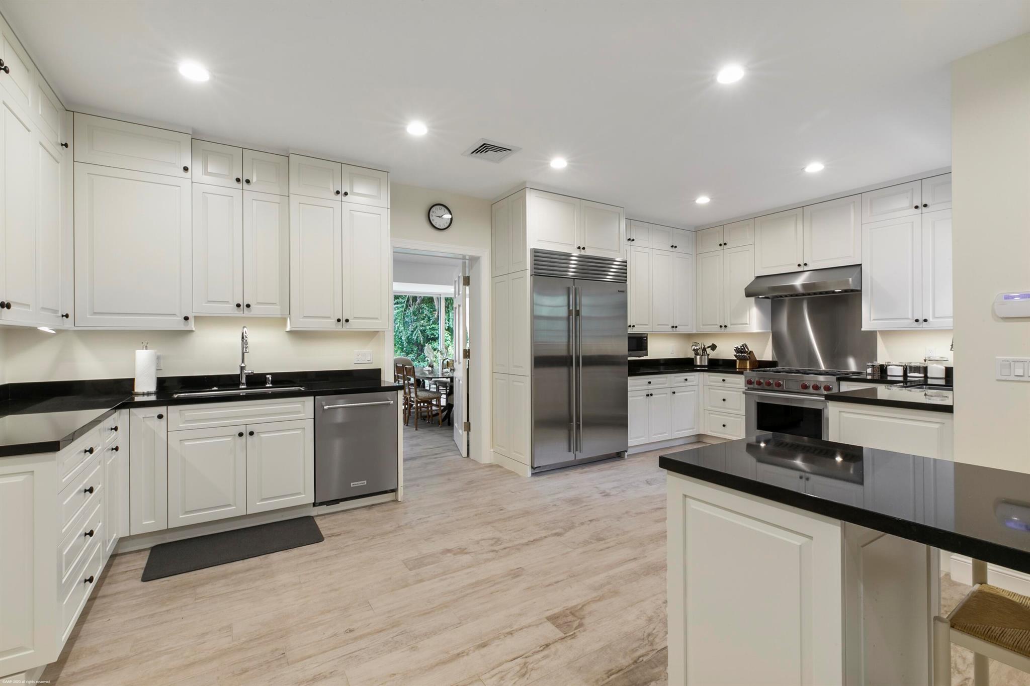 JUPITER ISLAND - Residential