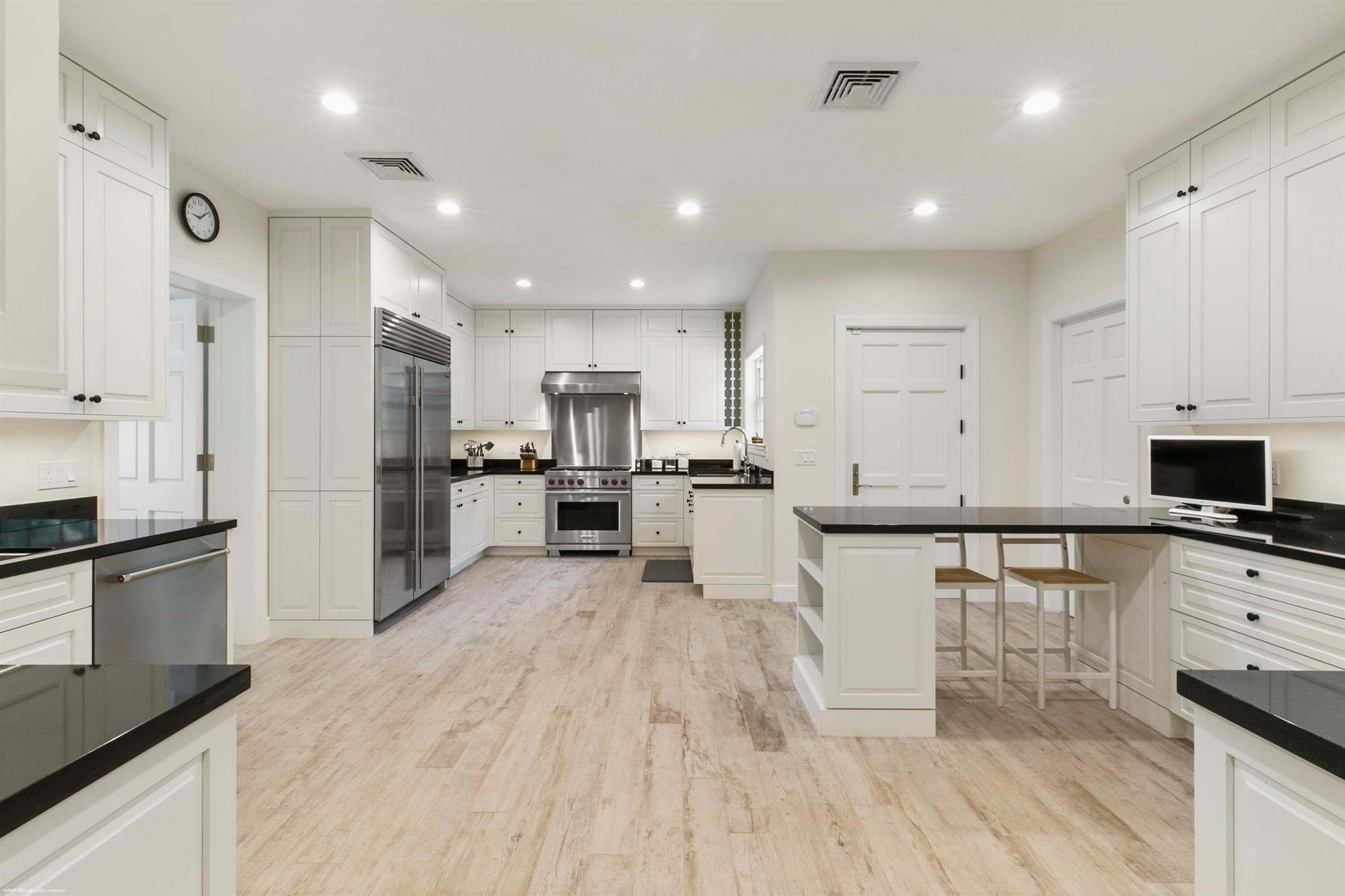 JUPITER ISLAND - Residential