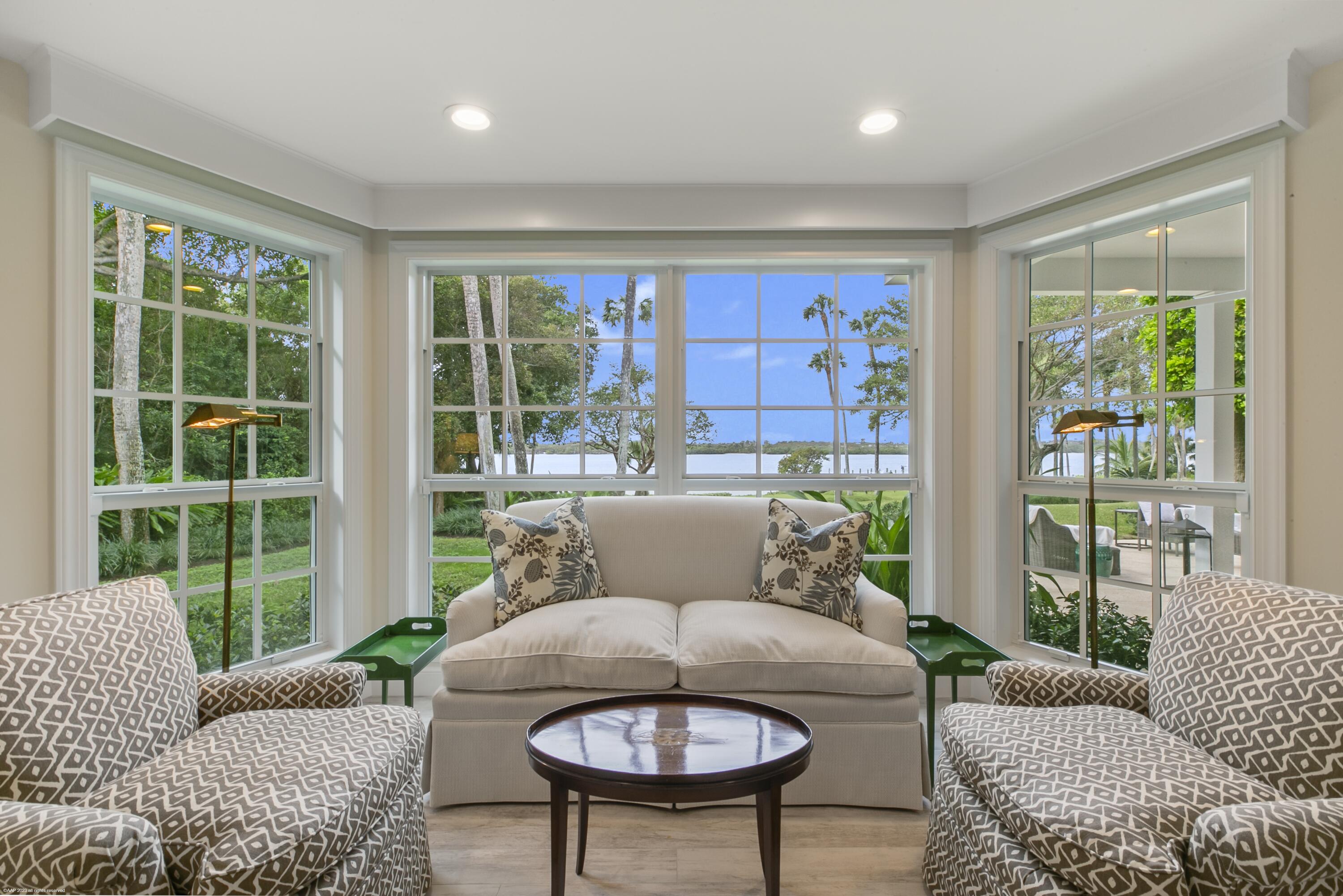 JUPITER ISLAND - Residential