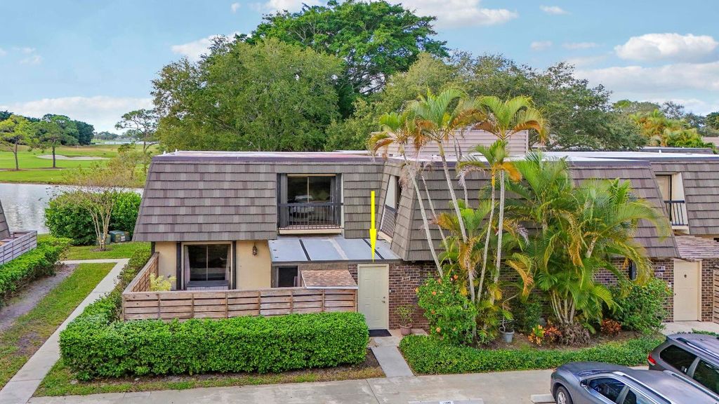 Photo of 1114 11th Terrace, Palm Beach Gardens, FL 33418 (MLS # R11154808)