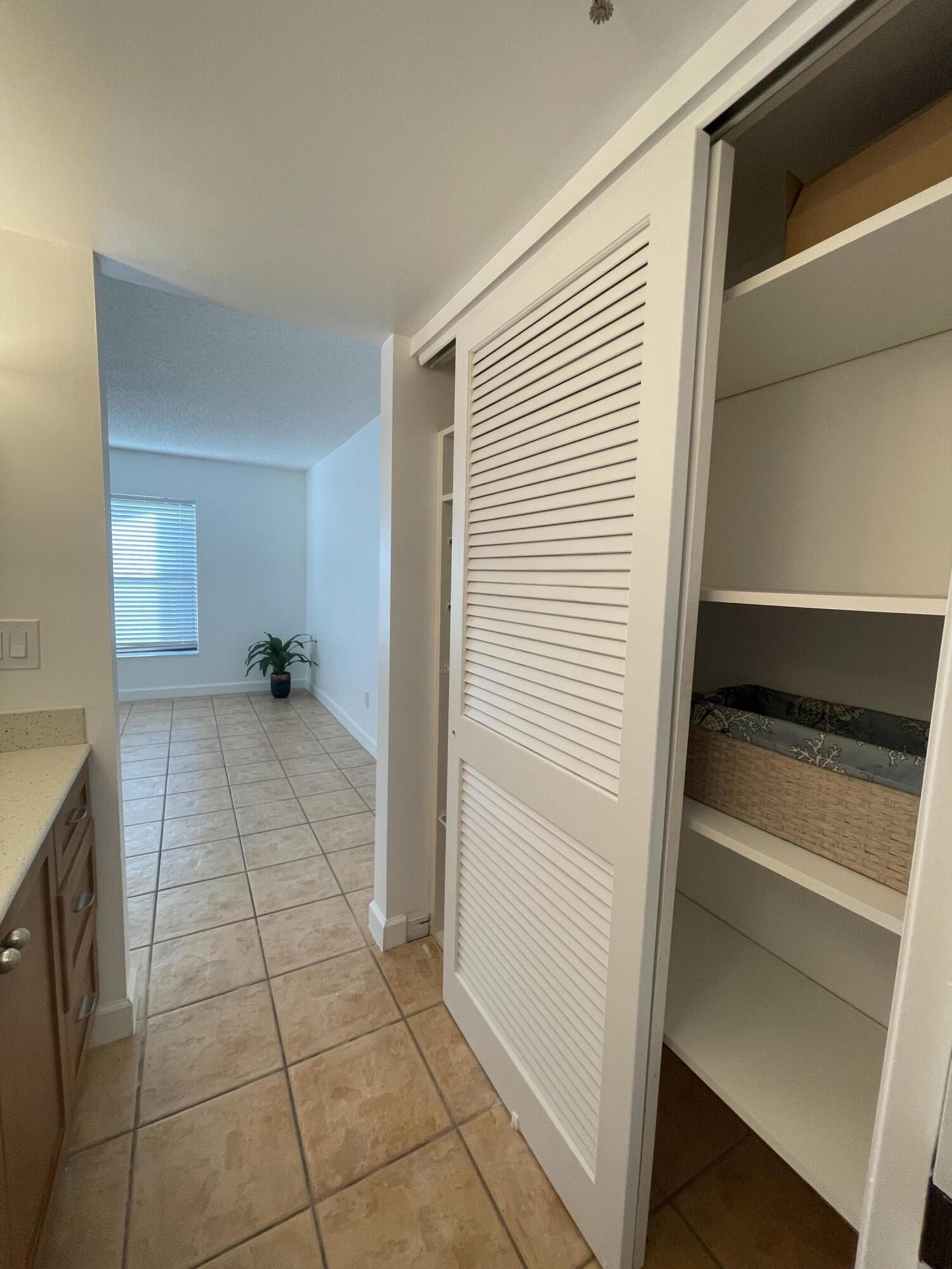 HIDDEN HARBOUR OF THE PALM BEACHES COND DECL FILED - Residential Lease