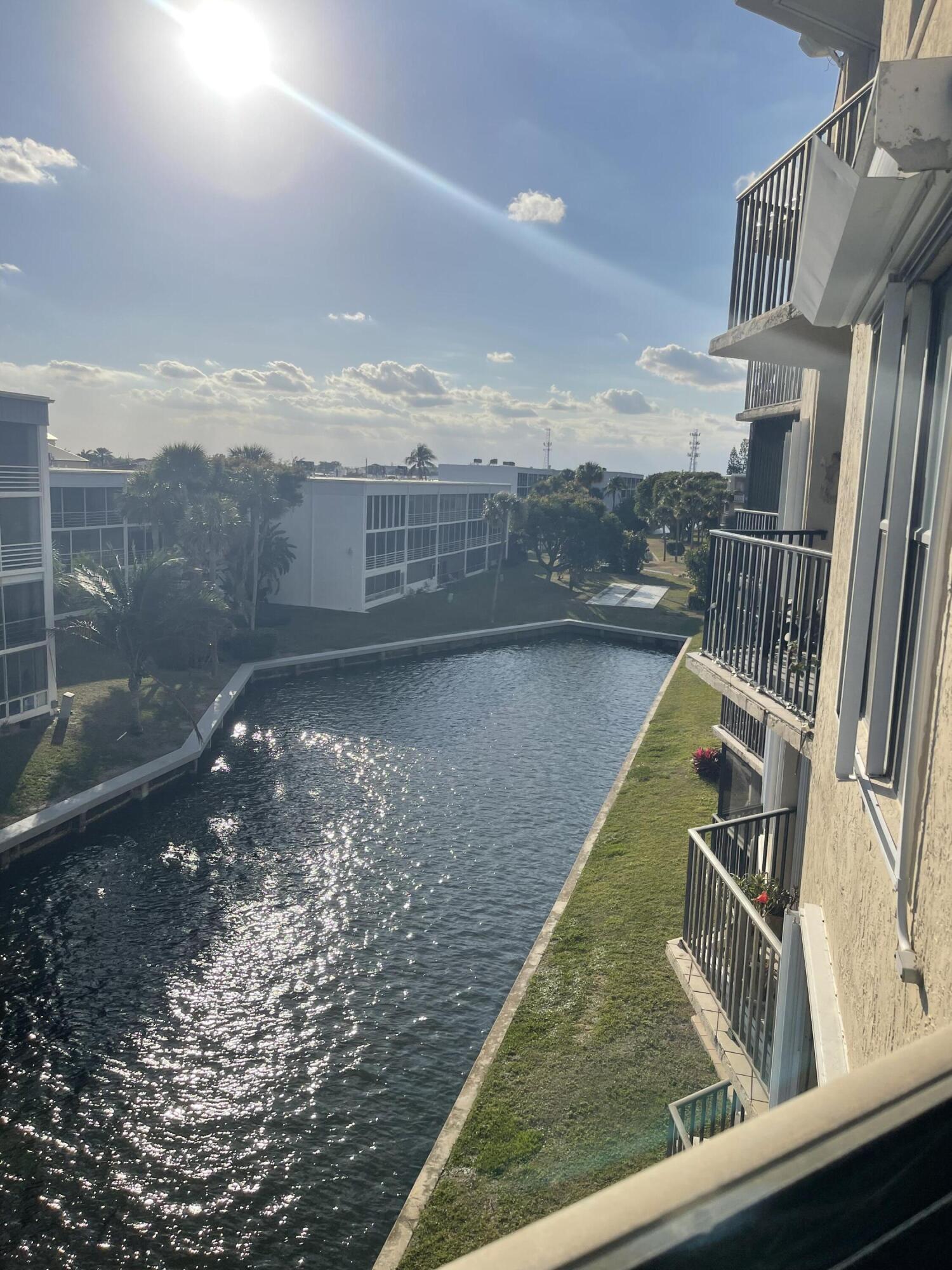 HIDDEN HARBOUR OF THE PALM BEACHES COND DECL FILED - Residential Lease