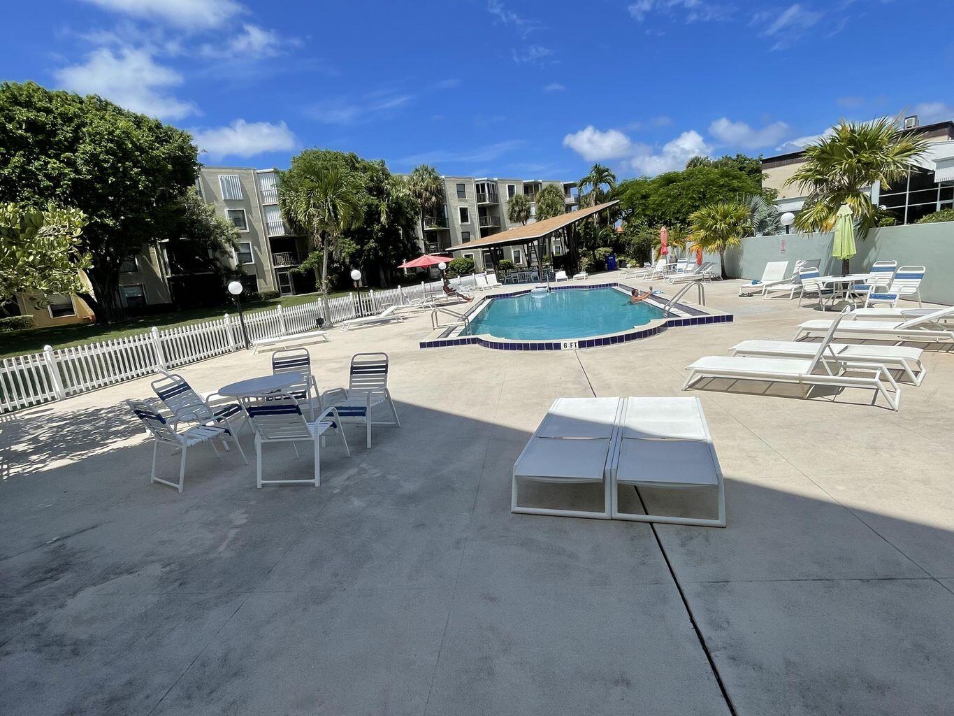 HIDDEN HARBOUR OF THE PALM BEACHES COND DECL FILED - Residential Lease