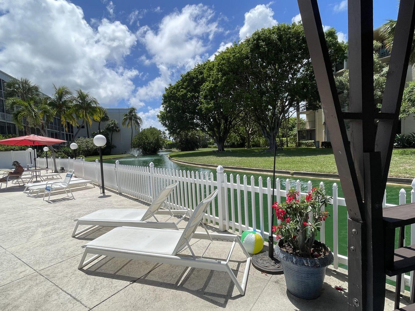 HIDDEN HARBOUR OF THE PALM BEACHES COND DECL FILED - Residential Lease