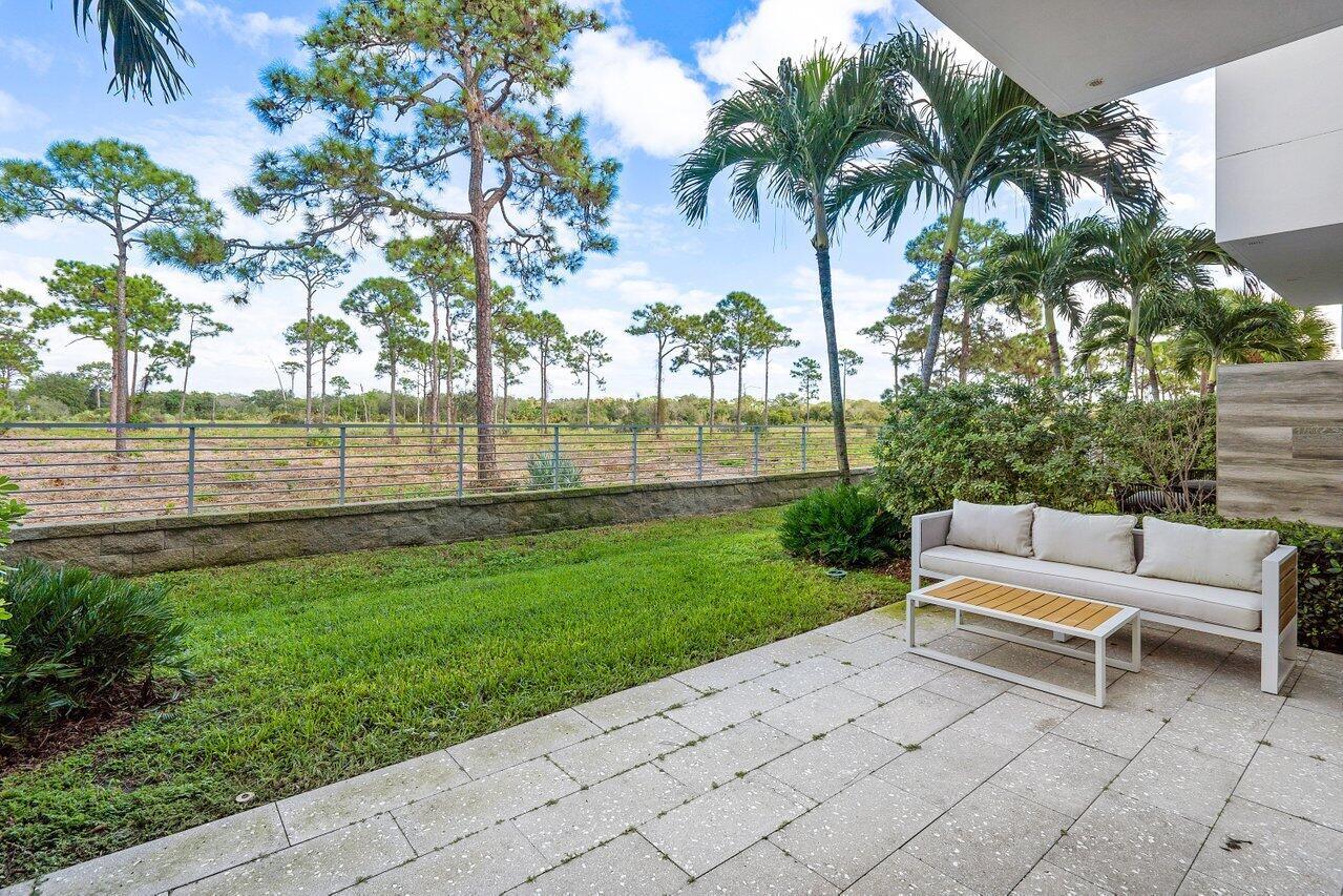 SPANISH RIVER TOWNHOMES/m - Residential Lease