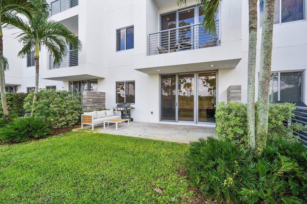 SPANISH RIVER TOWNHOMES/m - Residential Lease