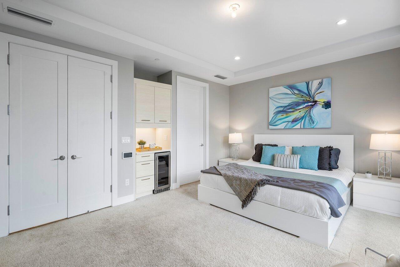 SPANISH RIVER TOWNHOMES/m - Residential Lease