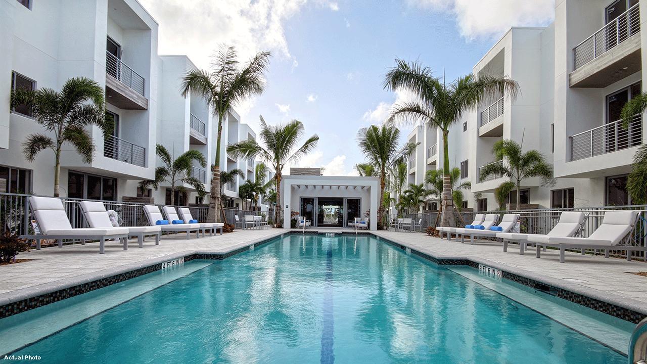 SPANISH RIVER TOWNHOMES/m - Residential Lease