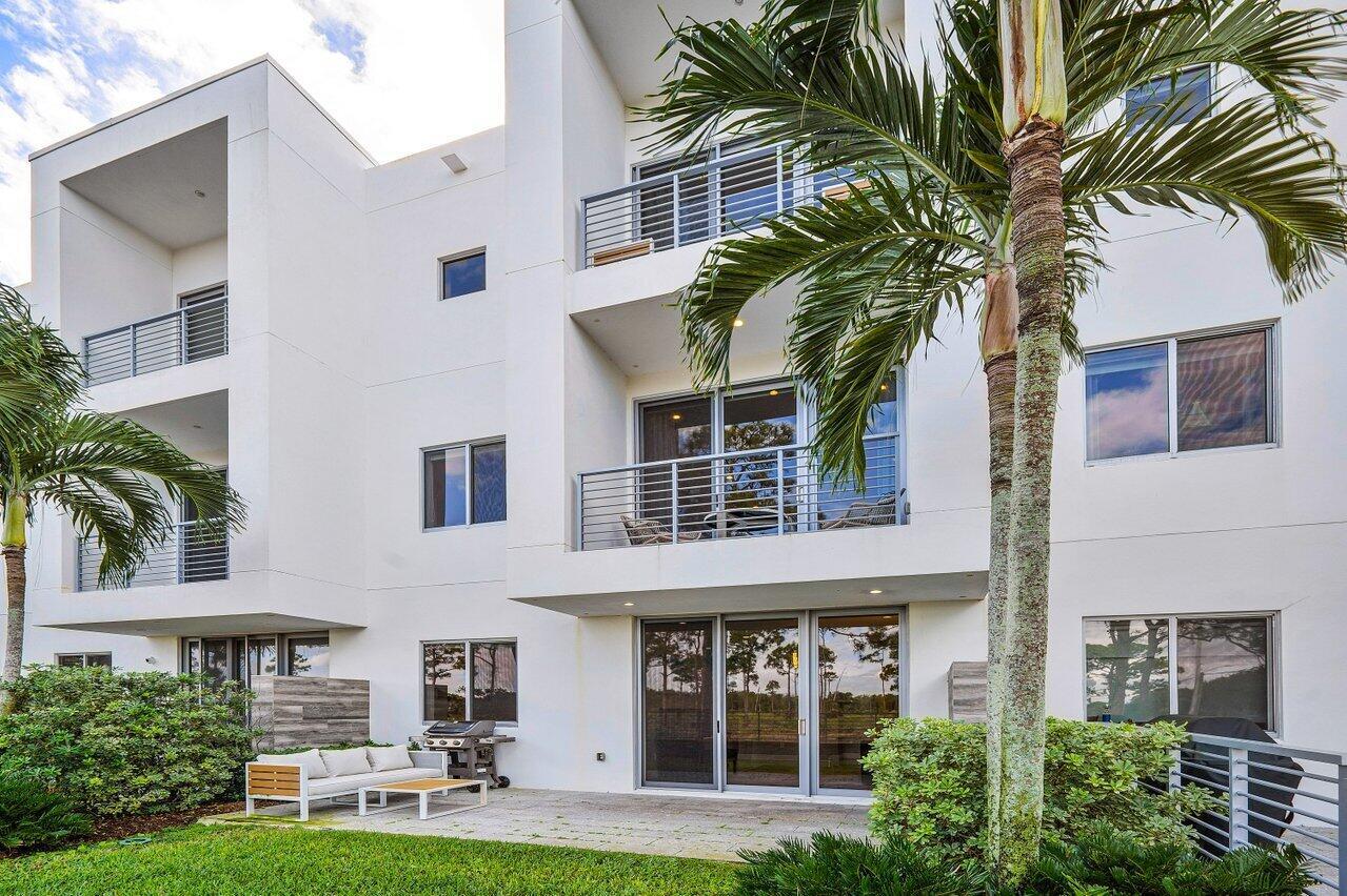 SPANISH RIVER TOWNHOMES/m - Residential Lease