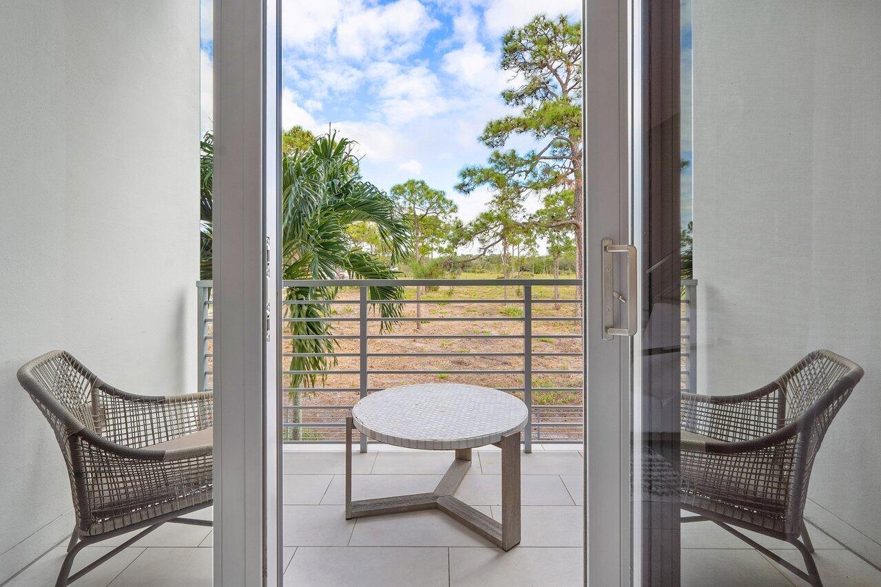 SPANISH RIVER TOWNHOMES/m - Residential Lease