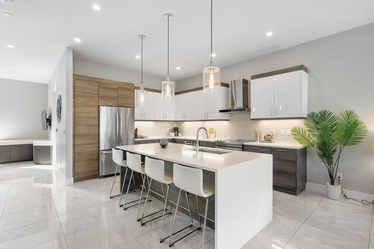 SPANISH RIVER TOWNHOMES/m - Residential Lease