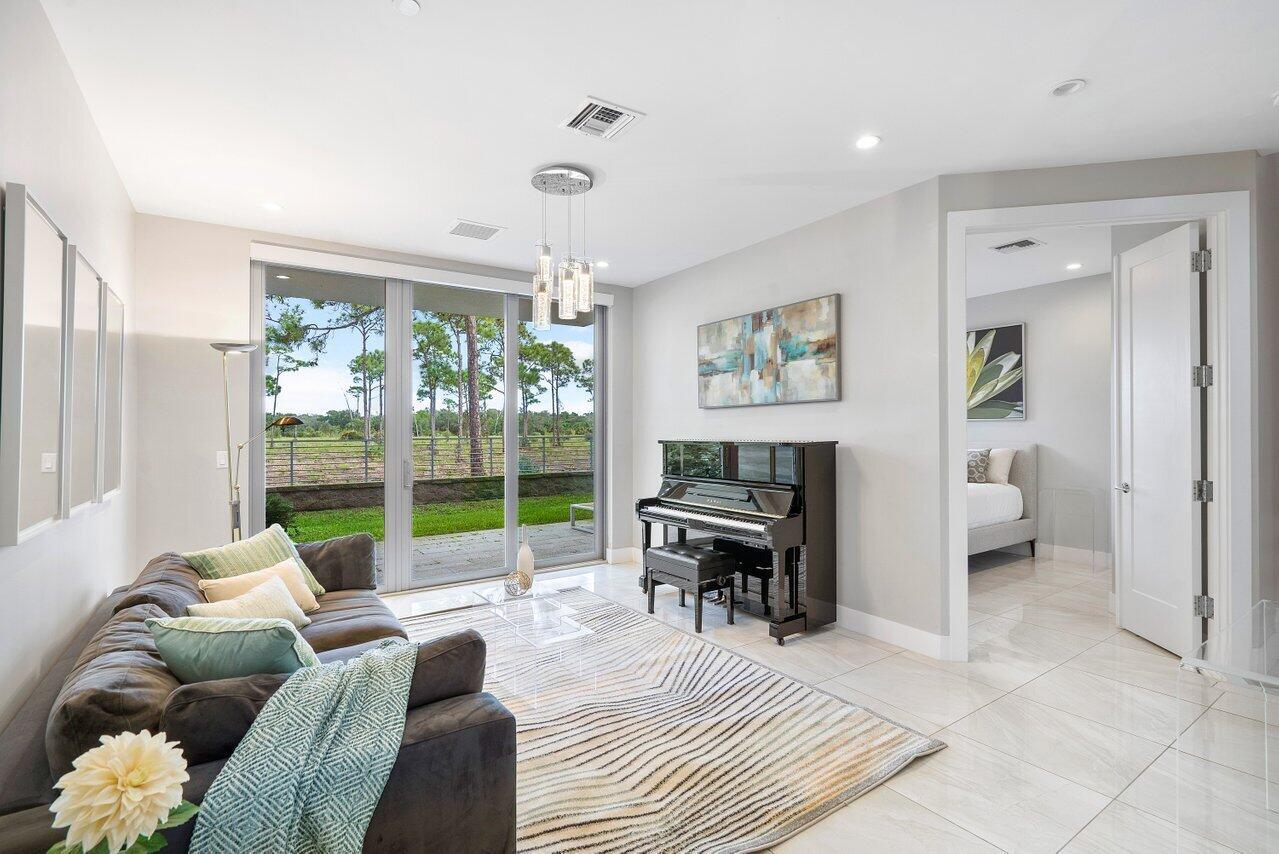 SPANISH RIVER TOWNHOMES/m - Residential Lease