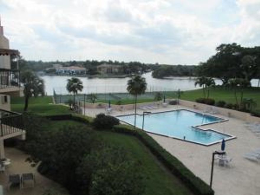Looking for a great buy with great intracoastal waterviews? You cannot find a 2100 sq ft condo with waterviews at this price. Some TCL and updating will make this a fabulous condo. Light and bright,windows in every room. 2/2 plus a large den, excellent closet space-master has walk-in plus 2 double closets, full size washer and dryer in the unit. Quiet and tranquil building tucked away on intracoastal yet minutes to golf,beaches,shopping,excellent restaurants.