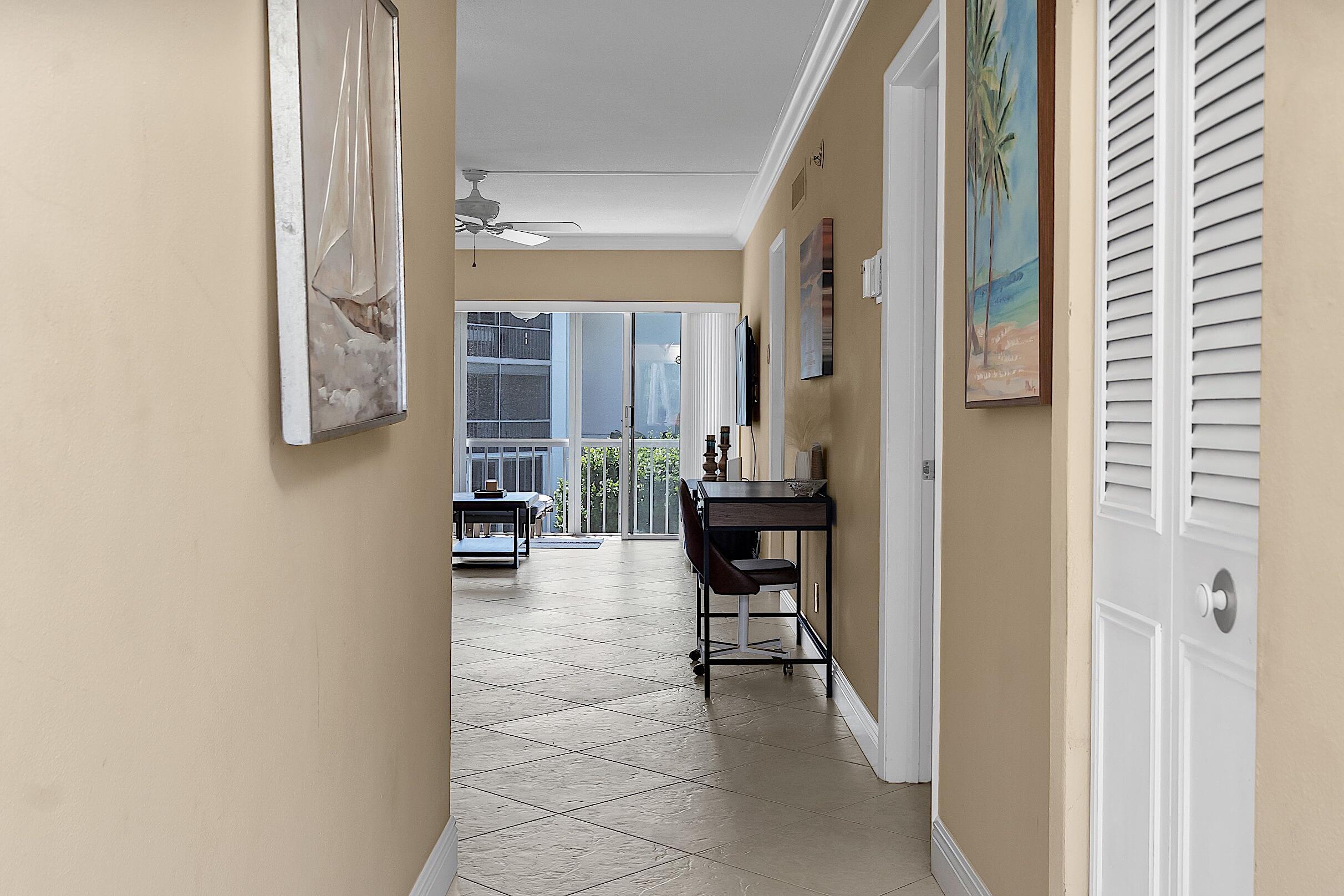 PENTHOUSE NORTH CONDO - Residential