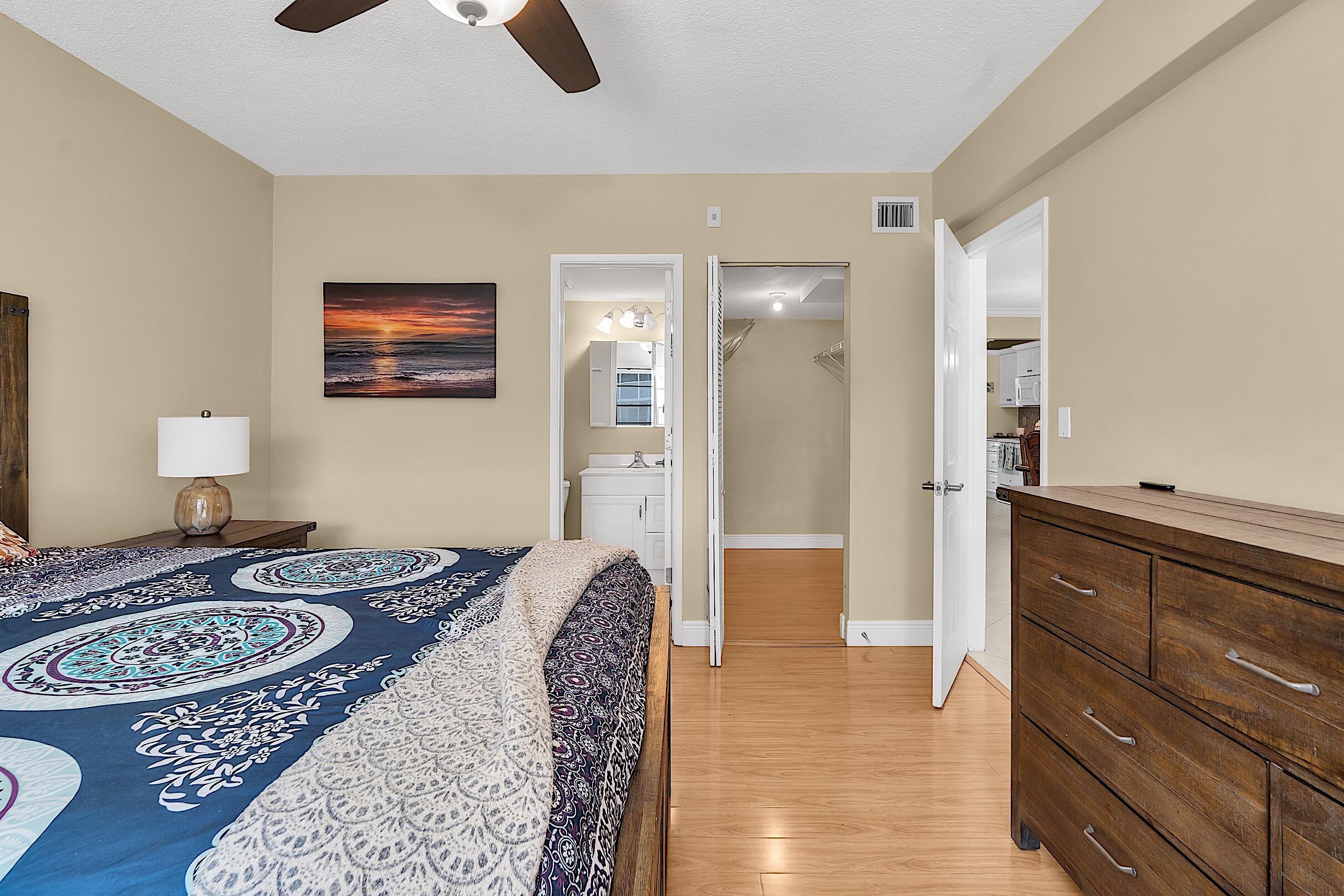 PENTHOUSE NORTH CONDO - Residential