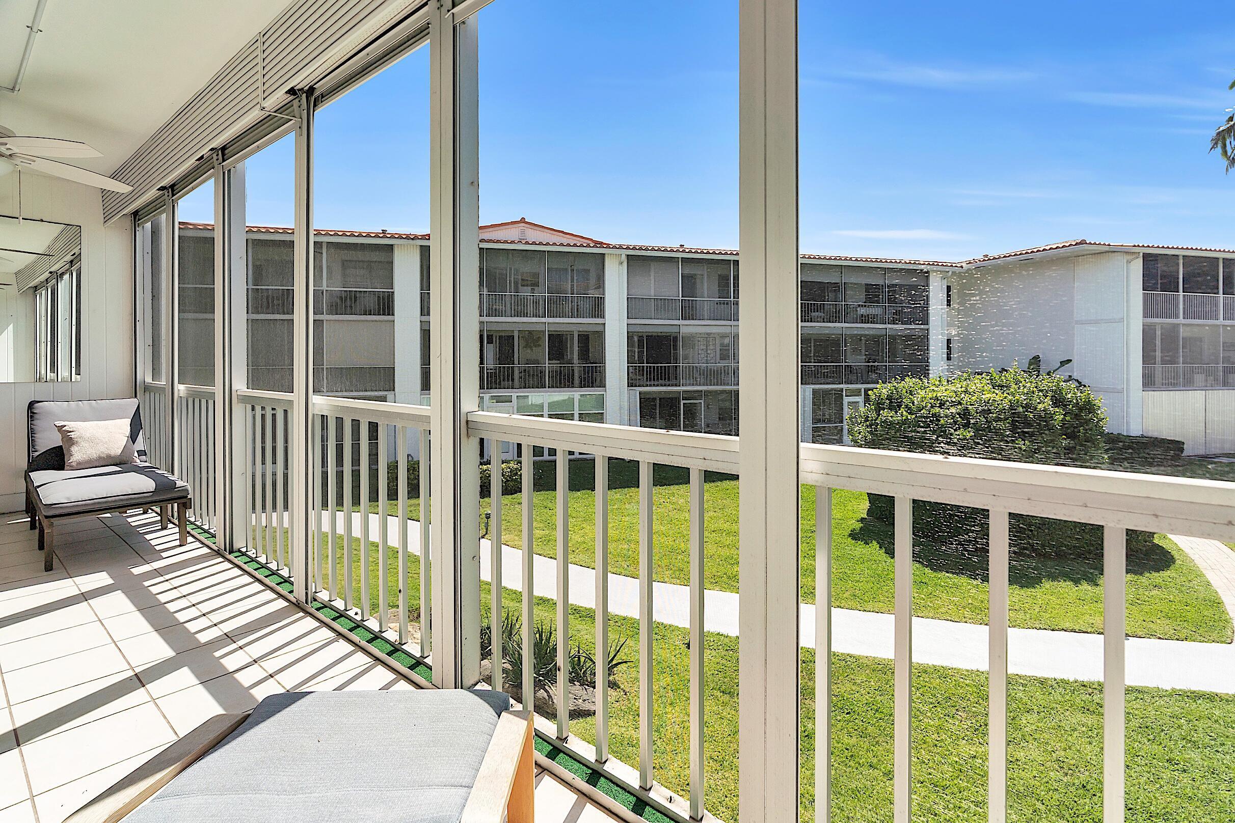 PENTHOUSE NORTH CONDO - Residential