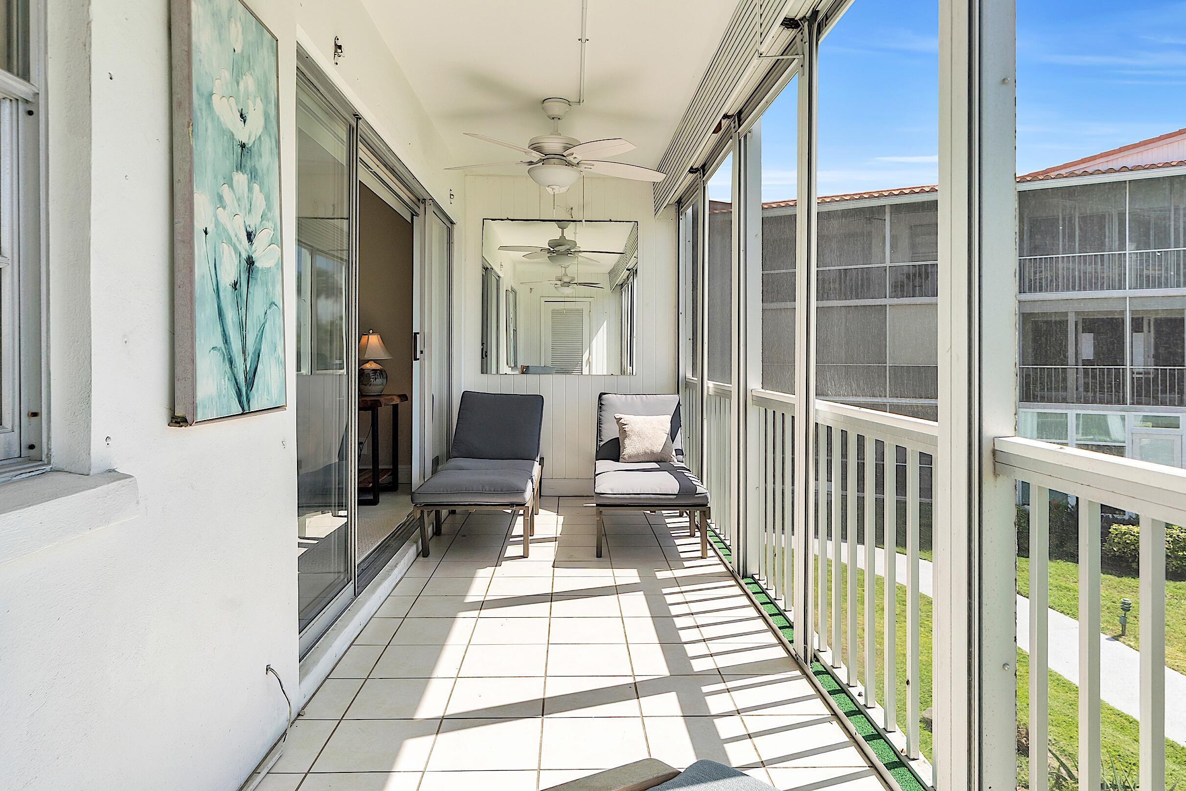 PENTHOUSE NORTH CONDO - Residential